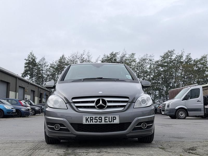 Used Mercedes B200 2009 Grey MPV