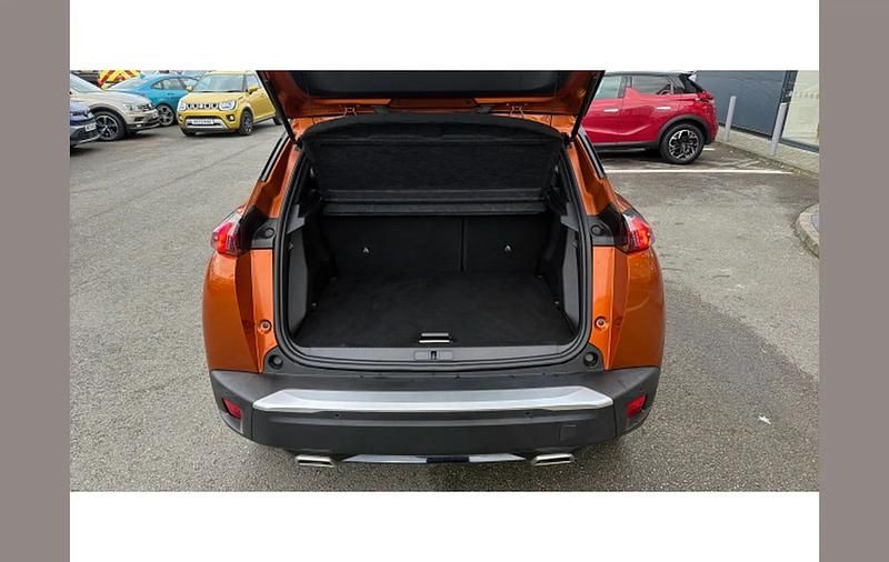 Used Peugeot 2008 Premium 131 HP (96 kW) 2022 Orange SUV