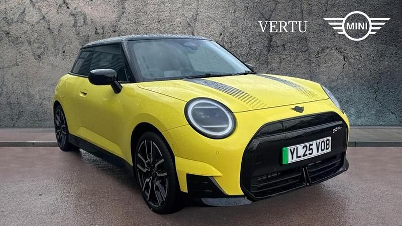 New Mini Cooper Hatch 135 kW (184 HP) 2025 Yellow Hatchback