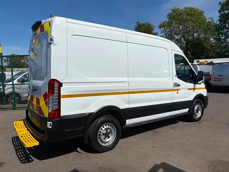 Used Ford Transit 130 HP (95 kW) 2020 White Van
