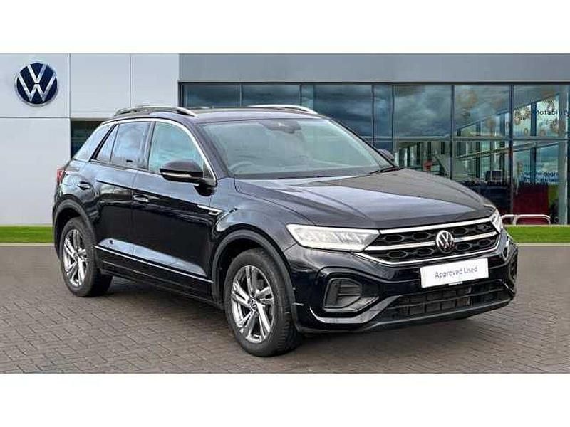 Deep black pearlescent Used 2022 VW T-Roc R-line SUV | £22,380 (Fair price) - Image 1/4