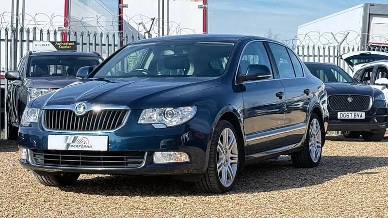 Used Skoda Superb Elegance 170 HP (125 kW) 2012 Blue Hatchback