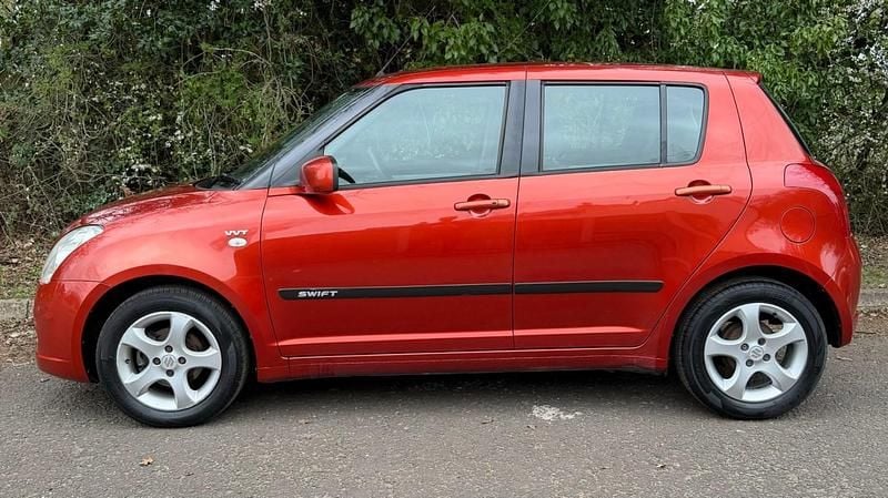 Used Suzuki Swift GLX 102 HP (75 kW) 2006 Orange Hatchback