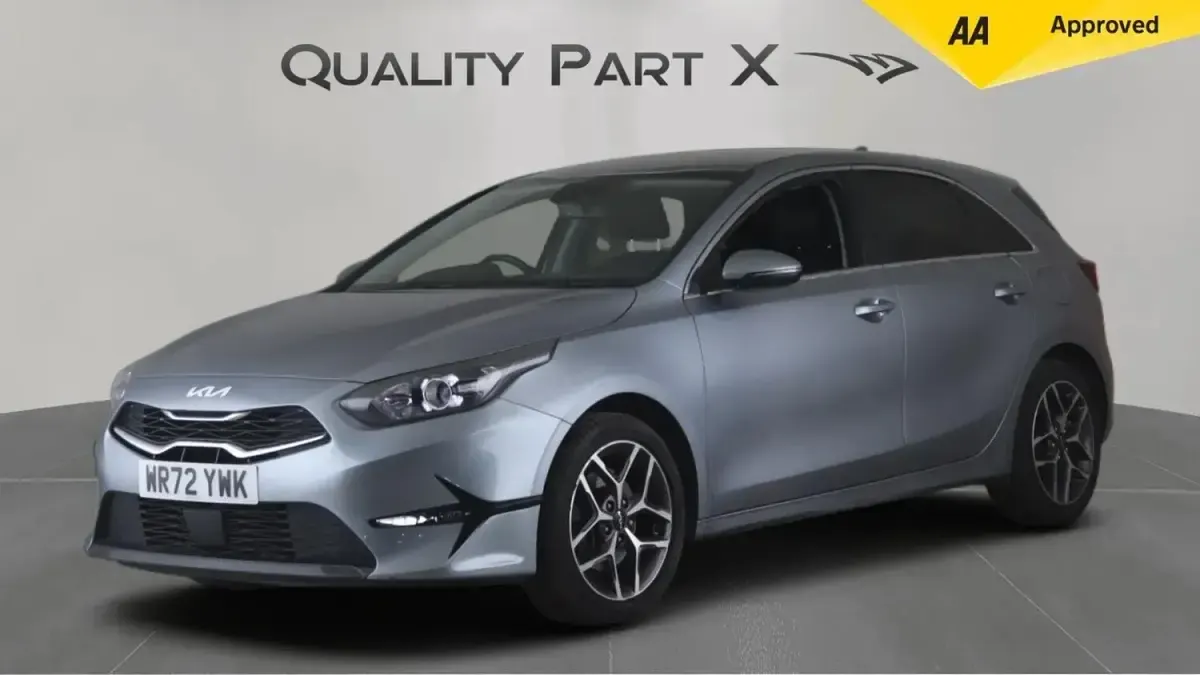 Used Kia Ceed 2022 Silver Hatchback