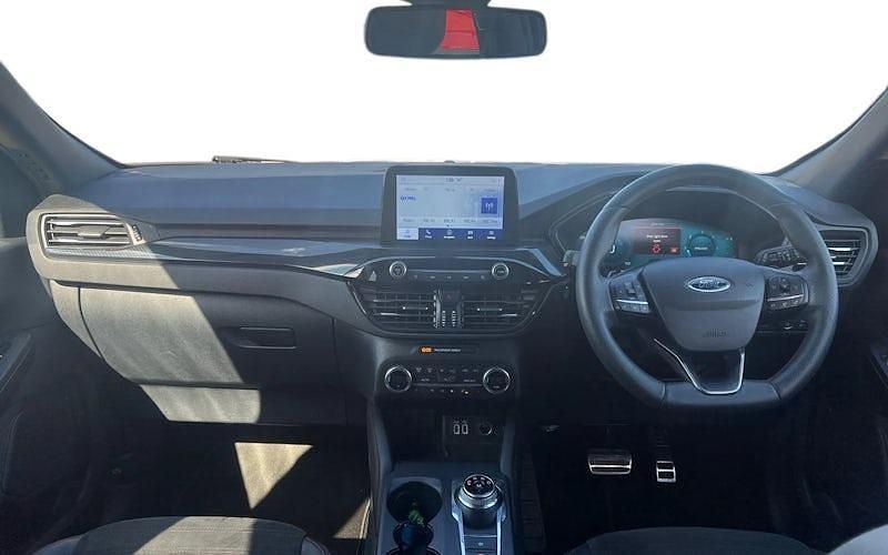 Second-hand Ford Kuga Premium 120 CP (88 kW) 2021 Negru SUV