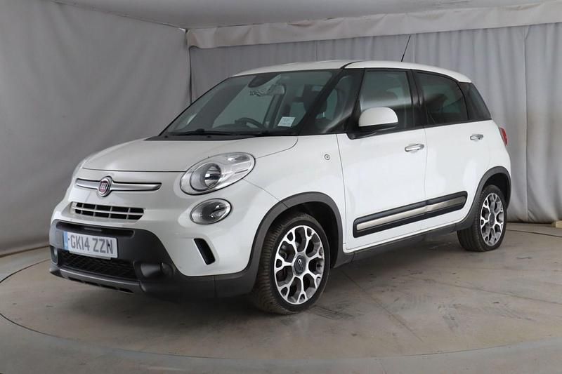 Used Fiat 500L Trekking 105 HP (77 kW) 2014 White MPV