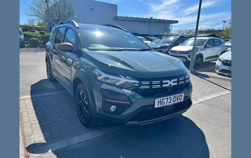 Used Dacia Jogger Extreme 139 HP (102 kW) 2023 Green MPV