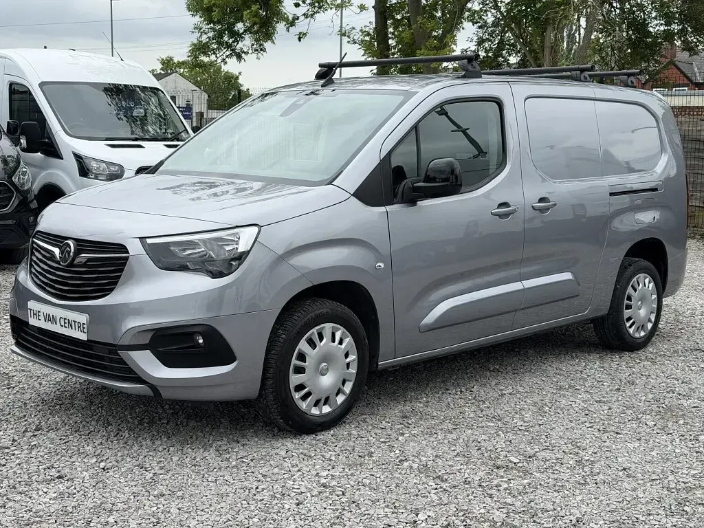 Used Vauxhall Combo 100 HP (73 kW) 2024 Grey MPV