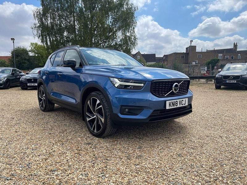 Blue Used 2018 Volvo XC40 SUV | £19,795 (Fair price) - Image 1/4