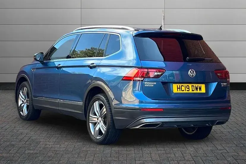 Used VW Tiguan Allspace Match 150 HP (110 kW) 2019 Blue silk SUV