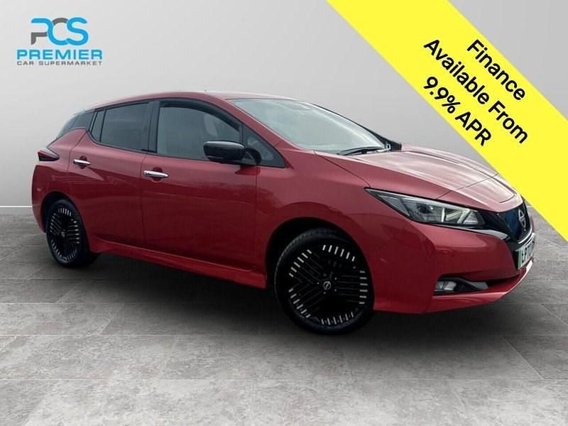 Used Nissan Leaf N-Connecta 160 kW (218 HP) 2022 Red Hatchback