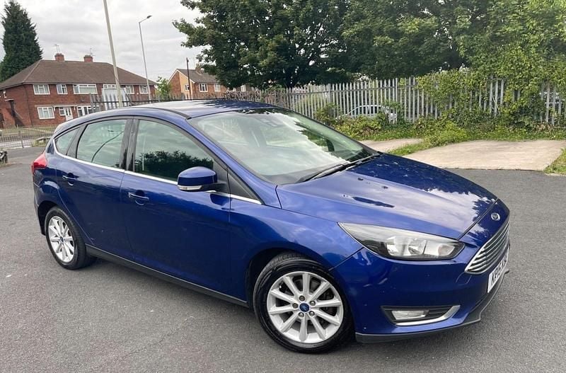 Blue Used 2015 Ford Focus Titanium Hatchback | £3,490 (Super price) - Image 1/4