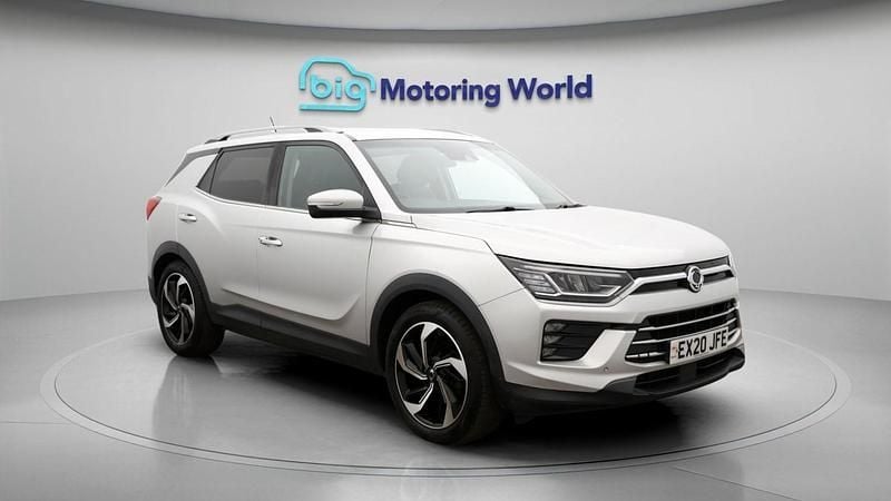 Used Ssangyong (KGM) Korando 134 HP (98 kW) 2020 Silver Estate