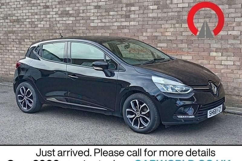 Used Renault Clio IV Play 90 HP (66 kW) 2018 Black Hatchback