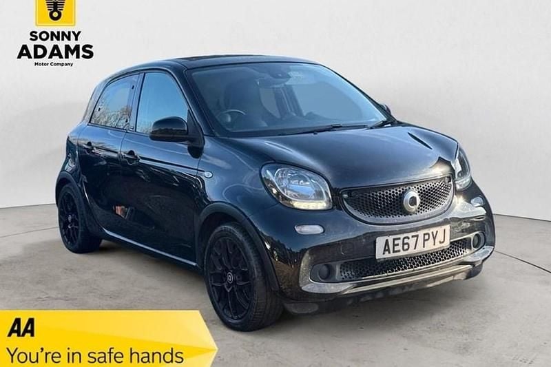 Black Used 2017 Smart ForFour Premium Hatchback | £5,490 (Fair price) - Image 1/1