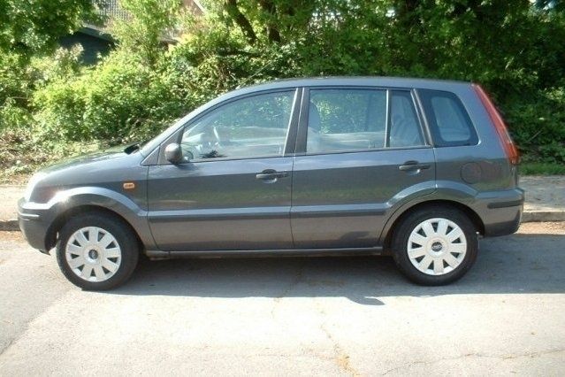 Used Ford Fusion 2003 Estate