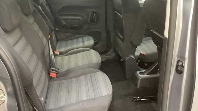 Used Vauxhall Combo S 100 HP (73 kW) 2020 Grey MPV