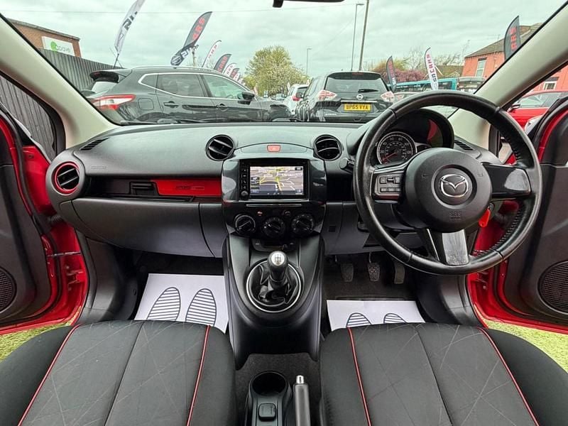 Used Mazda 2 Edition 84 HP (61 kW) 2014 Red Hatchback