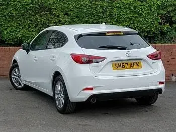 Begagnad Mazda 3 120 HK (88 kW) 2017 Vit Halvkombi