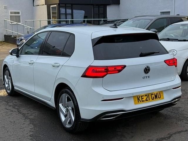 Used VW Golf VII GTE 245 HP (180 kW) 2021 White Hatchback