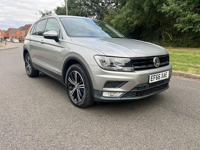 Silver Used 2017 VW Tiguan SE SUV | £13,495 (Good price) - Image 1/4