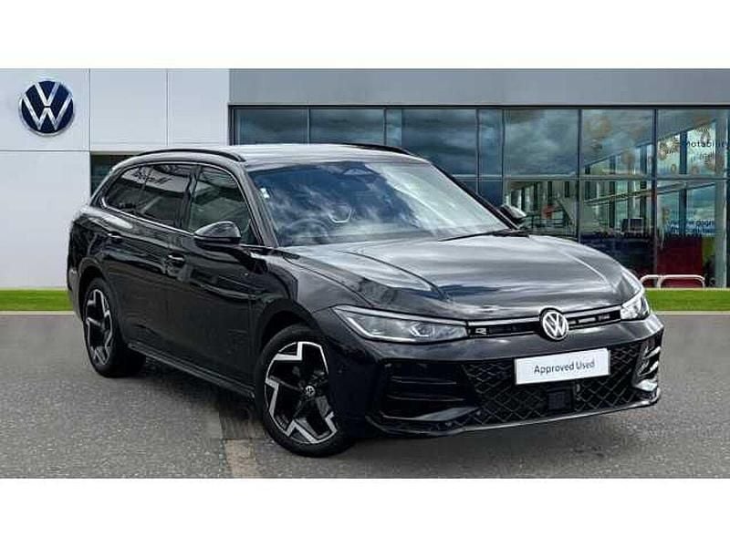 Used 2025 VW Passat | £38,646 - Image 1/4