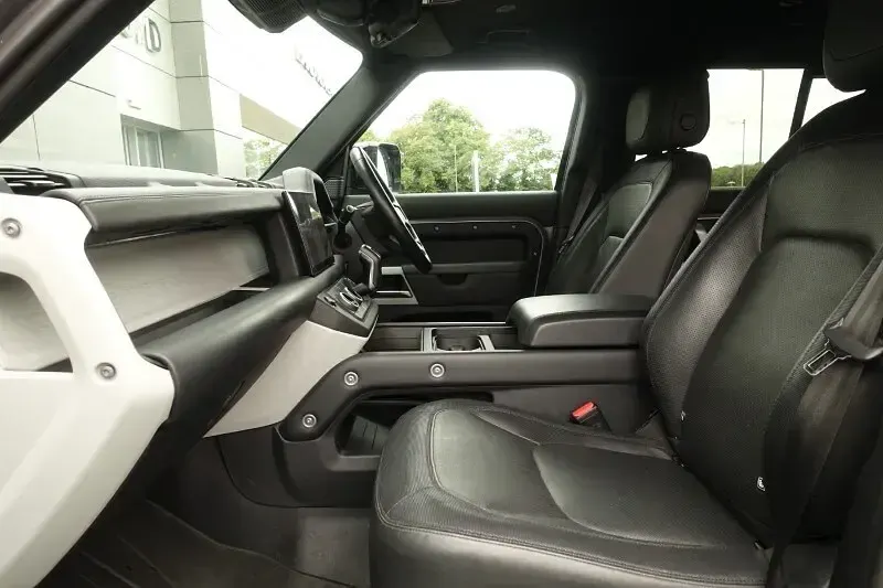 Used Land Rover Defender HSE Dynamic 2023 Grey SUV