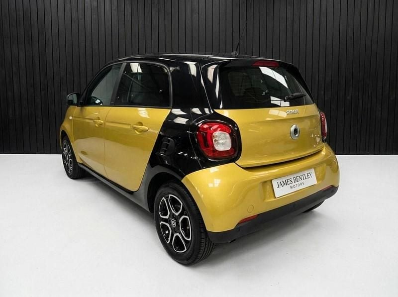 Used Smart ForFour Premium 2015 Yellow Hatchback
