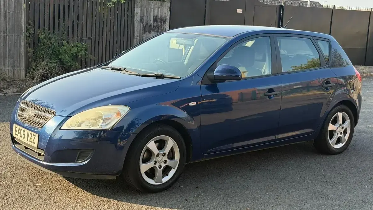 Used Kia Ceed 2009 Blue Hatchback