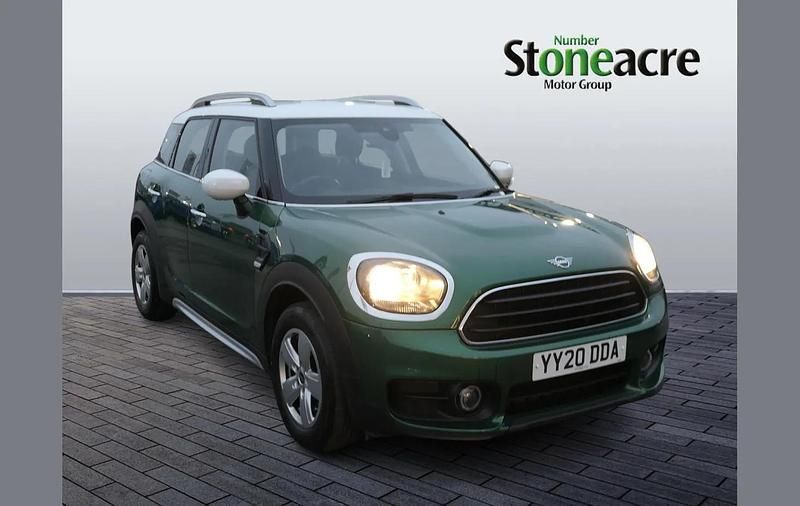 Green Used 2020 Mini Cooper Countryman Classic SUV | £14,495 (Good price) - Image 1/4