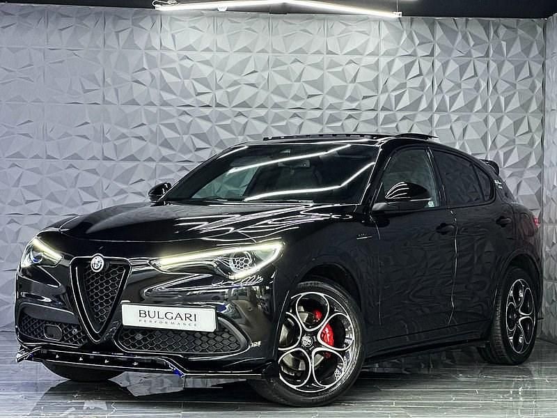 Used Alfa Romeo Stelvio Veloce 280 HP (205 kW) 2022 Black SUV