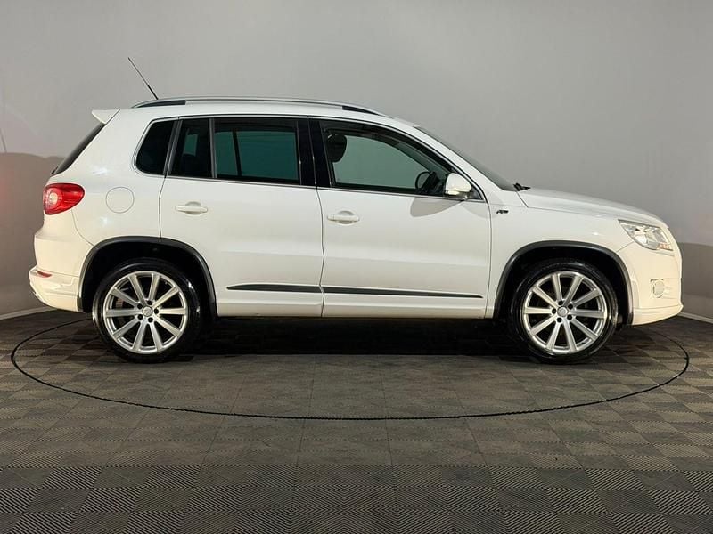 Used VW Tiguan R-line 140 HP (102 kW) 2011 White SUV
