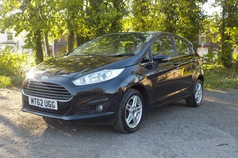 Usado Ford Fiesta Zetec 82 HP (60 kW) 2012