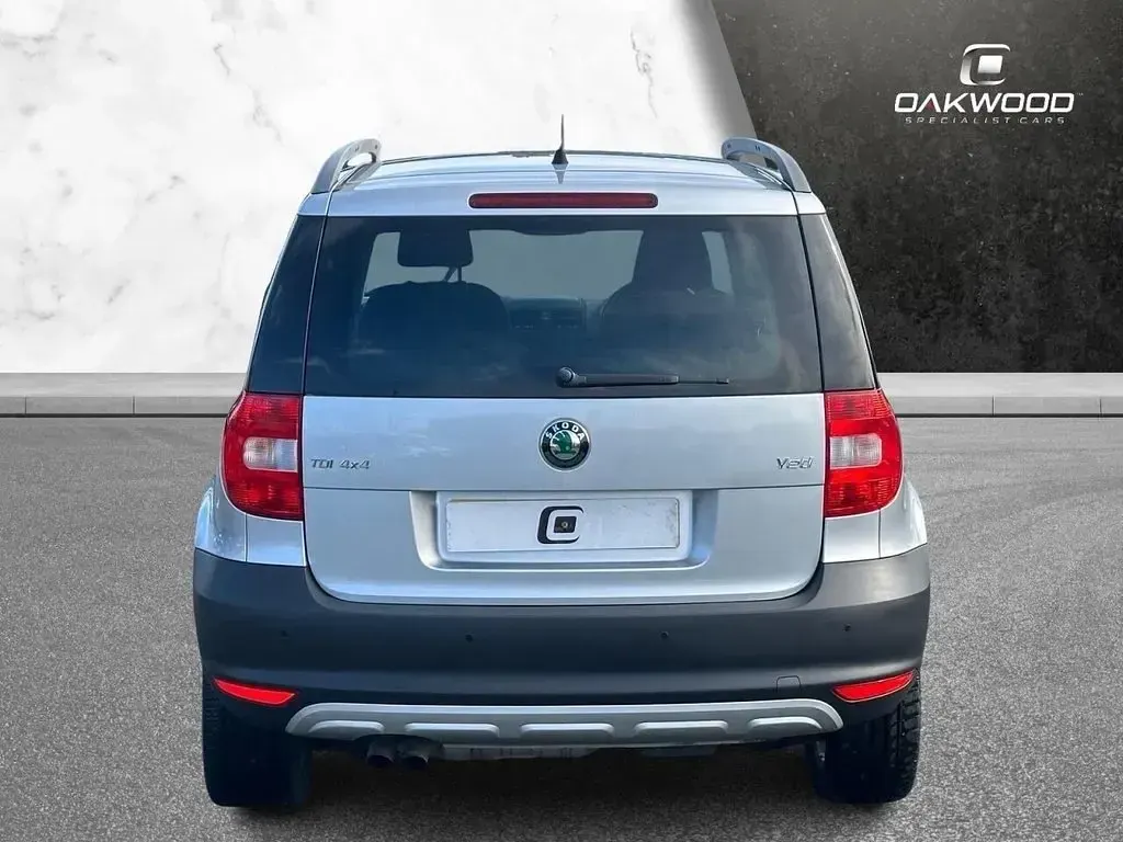Used Skoda Yeti SE 140 HP (102 kW) 2013 Silver SUV