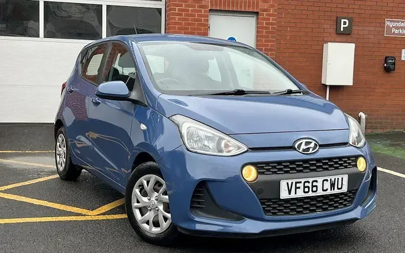 Used Hyundai i10 SE 67 HP (49 kW) 2020 Hatchback