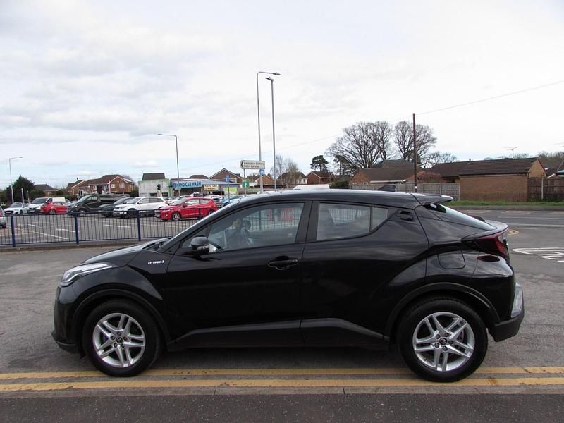 Used Toyota C-HR 122 HP (89 kW) 2021 Black SUV