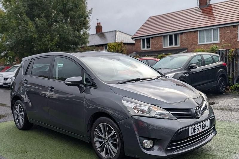 Grey Used 2017 Toyota Verso Design MPV | £6,750 (Fair price) - Image 1/1