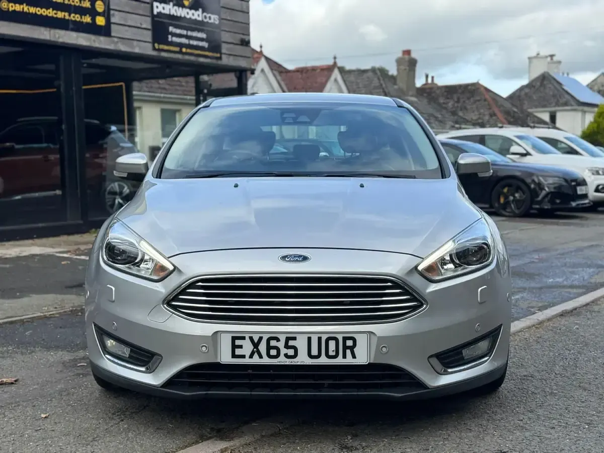 Begagnad Ford Focus Titanium X 150 HK (110 kW) 2015 Silver Halvkombi