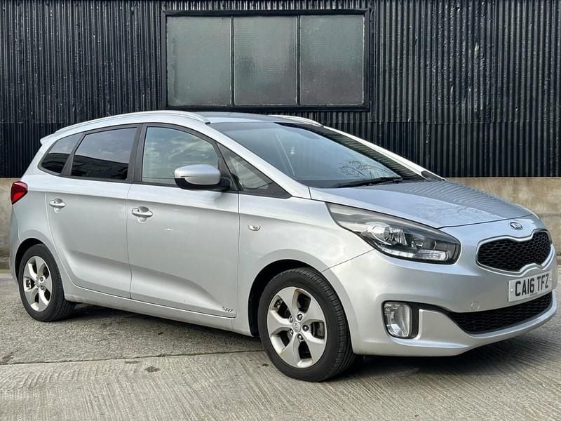 Used Kia Carens 2016 Silver MPV