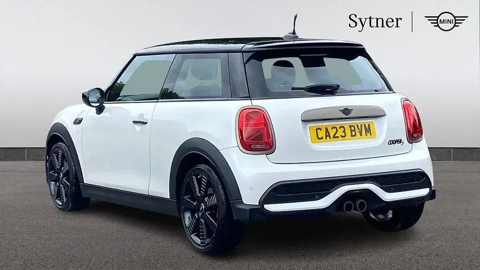 Used Mini Cooper S Hatch 192 HP (141 kW) 2023 White Hatchback