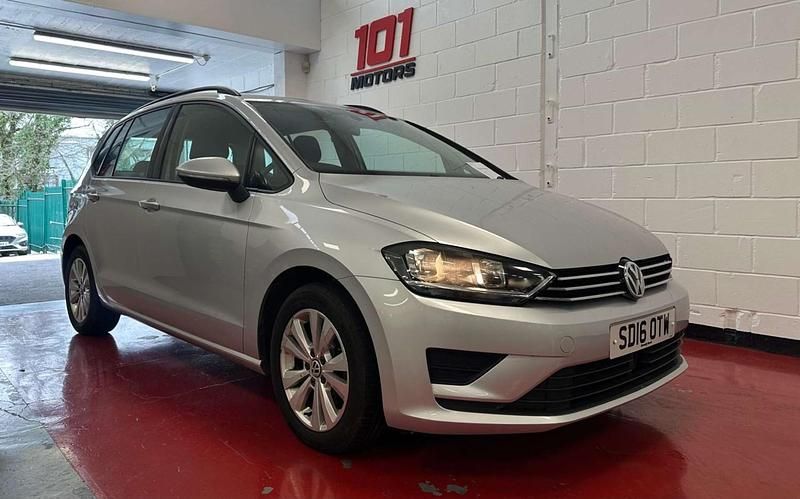Used VW Golf Sportsvan SE 110 HP (80 kW) 2016 Silver MPV