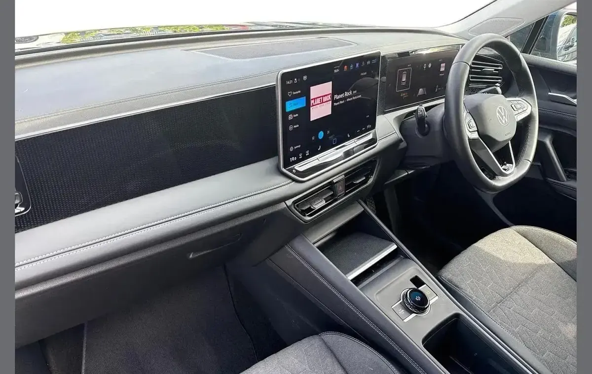 Used VW Tiguan Match 148 HP (108 kW) 2024 Blue SUV