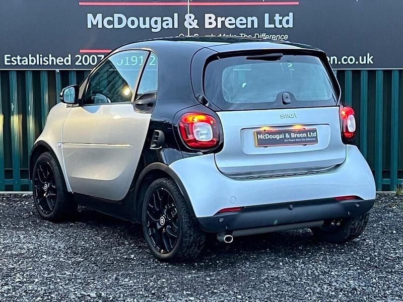 Used Smart ForTwo Coupé Premium 71 HP (52 kW) 2018 Black Coupe