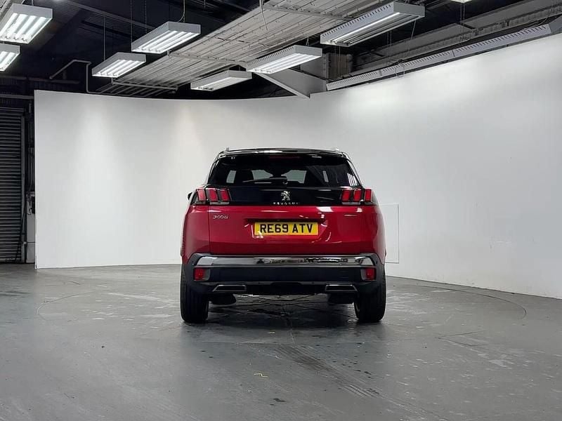 Used Peugeot 3008 Premium 180 HP (132 kW) 2019 Red SUV