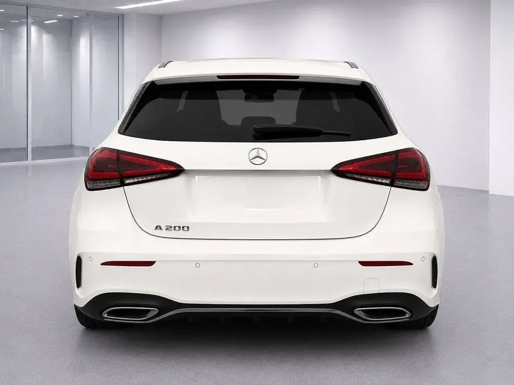 Used Mercedes A200 AMG line 2018 White Hatchback