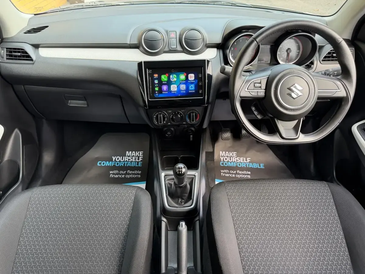 Used Suzuki Swift SZ-T 111 HP (81 kW) 2019 White Hatchback
