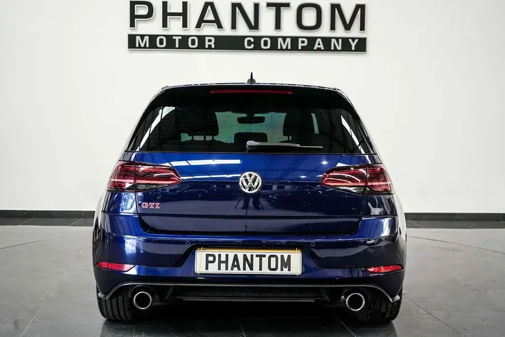 Used VW Golf VII GTI 245 HP (180 kW) 2018 Blue Hatchback