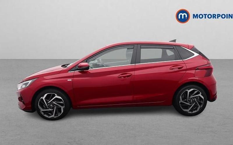 Used Hyundai i20 Premium 101 HP (74 kW) 2023 Hatchback