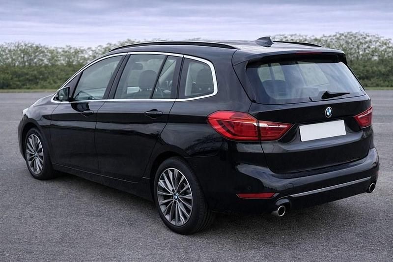 Used BMW 218 Luxury Line 140 HP (102 kW) 2019 Black Estate