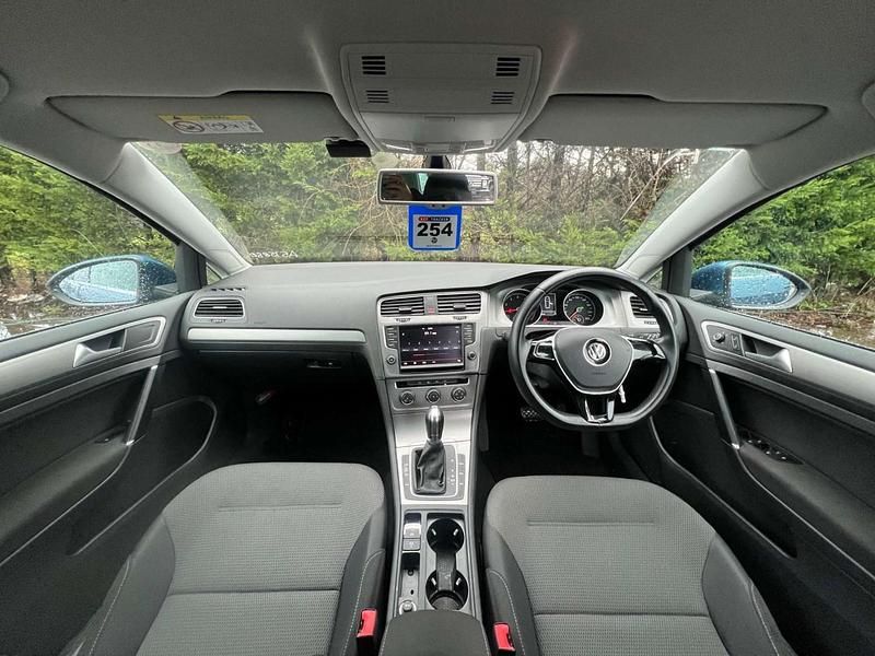 Used VW Golf VII Comfortline 2014 Blue Estate